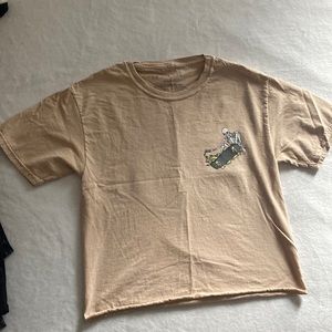 Beige skating slightly cropped shirt